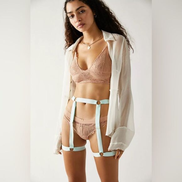 We are HAH Strung Garter Belt - Picture 2 of 7